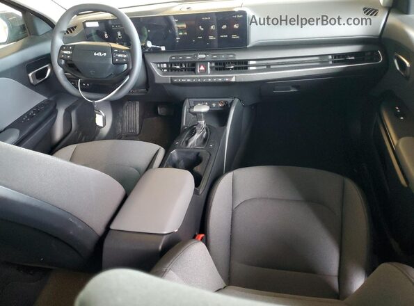 3KPFT4DE4SE076930 2025 KIA CADENZA Gray Widok deski rozdzielczej