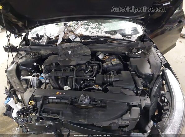 3KPFT4DEXSE017977 2025 KIA K4 Black Widok z tyłu