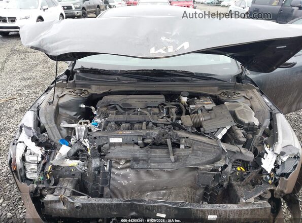 3KPFU4DE2SE003228 2025 KIA K4 Black Вид ззаду