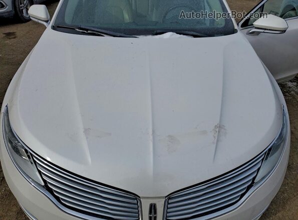 3LN6L2JK2GR611635 2016 LINCOLN MKZ Белый Вид задней части салона