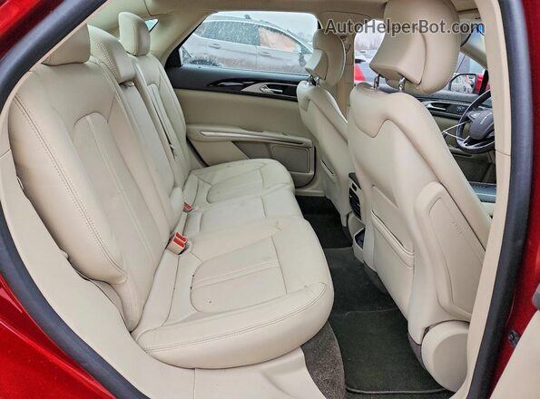 3LN6L2LU7GR620748 2016 LINCOLN MKZ Red Հետևի նստատեղերի տեսք