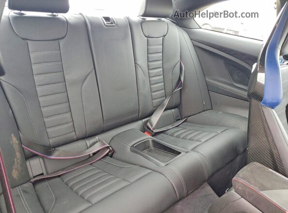 3MF23DM06S8F69961 2025 BMW M2 Blue Vista de los asientos traseros