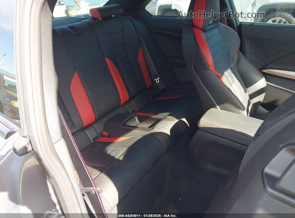 3MF23DM08S8F80816 2025 BMW M2 Gray Vista de la etiqueta del VIN