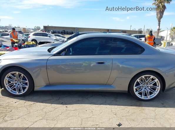 3MF23DM08S8F80816 2025 BMW M2 Gray Vista interior de 360 grados
