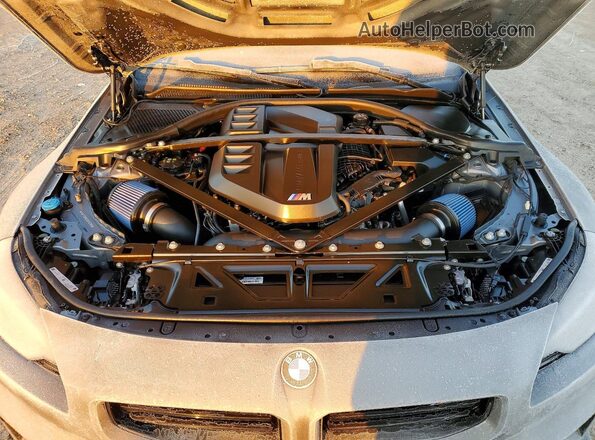 3MF23DM09S8F00780 2025 BMW M2 Silver Widok komory silnika