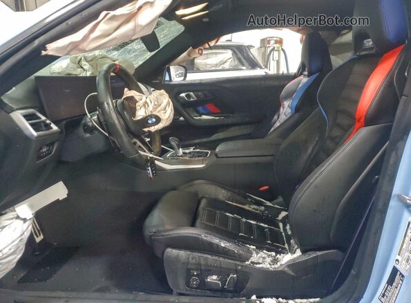 3MF23DM0XS8F30290 2025 BMW M2 Blue Widok wnętrza z przodu