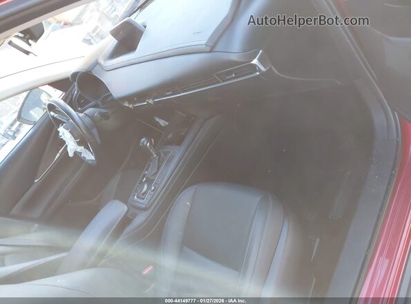 3MVDMBBM9PM526232 2023 MAZDA CX-30 Красный Вид салона спереди
