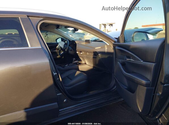 3MVDMBBMXSM772084 2025 MAZDA CX-30 Gray Front interior view