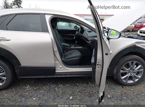 3MVDMBCM5RM644120 2024 MAZDA CX-30 Beige Front interior view