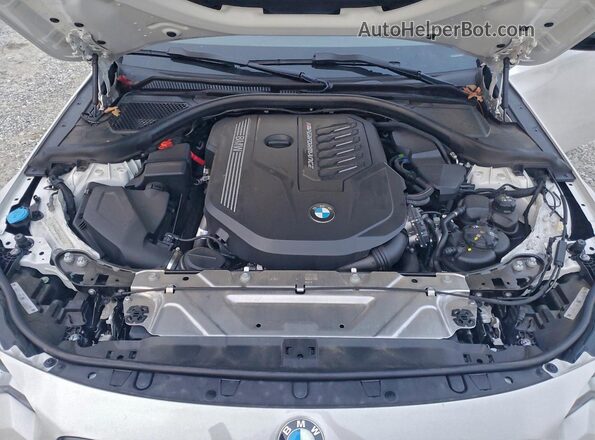 3MW43CM07R8E84172 2024 BMW M2 Белый Вид задней части салона
