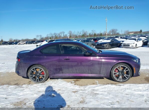 3MW53CM08T8F92716 2026 BMW M2 Фиолетовый Вид задней части салона