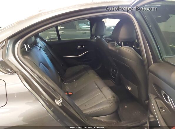 3MW5R7J06M8B93072 2021 BMW OTHER Gray Vista de la etiqueta del VIN