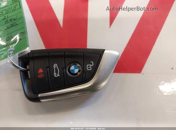 3MW5R7J06M8B93072 2021 BMW OTHER Gray Vista del salpicadero