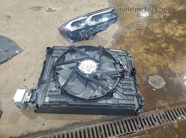 3MW89CW05S8E93262 2025 BMW OTHER Серый Вид подкапотного пространства