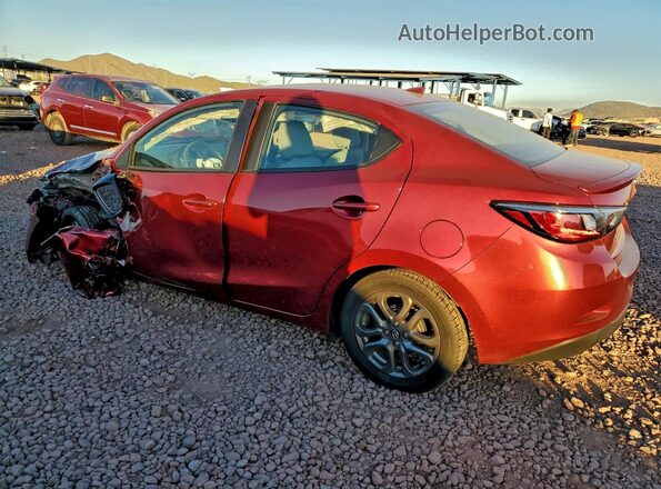 3MYDLBYV2LY711960 2020 TOYOTA YARIS Красный Задняя левая четверть