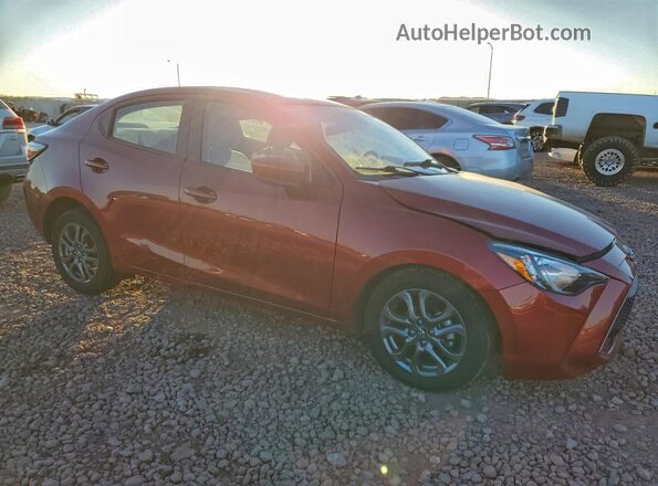 3MYDLBYV2LY711960 2020 TOYOTA YARIS Красный Передняя правая четверть