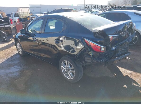 3MYDLBYV7JY315312 2018 TOYOTA YARIS IA Черный Задняя левая четверть
