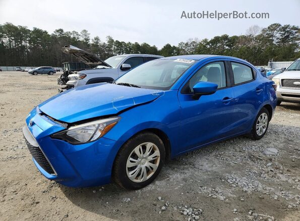 3MYDLBYV7LY714885 2020 TOYOTA YARIS Синий Передняя левая четверть