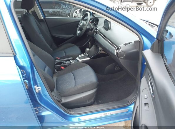 3MYDLBYV8JY320387 2018 TOYOTA YARIS IA Blue Widok wnętrza z przodu
