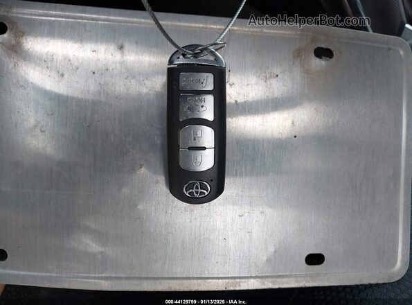 3MYDLBYV8JY320387 2018 TOYOTA YARIS IA Blue Widok deski rozdzielczej