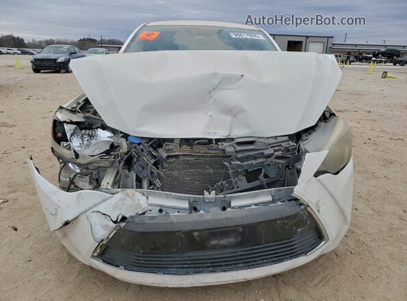 3MYDLBYVXHY165027 2017 TOYOTA YARIS Белый Вид спереди
