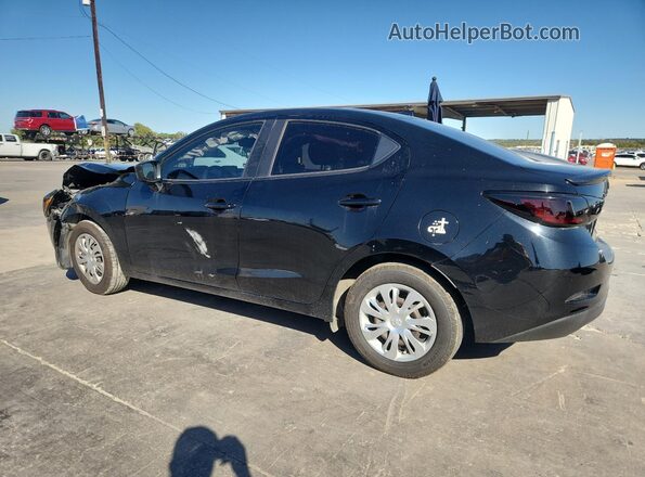 3MYDLBYVXLY711446 2020 TOYOTA YARIS Черный Задняя левая четверть