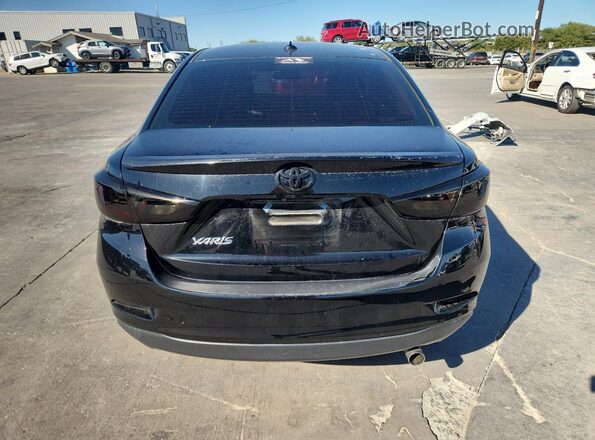 3MYDLBYVXLY711446 2020 TOYOTA YARIS Черный Вид сзади