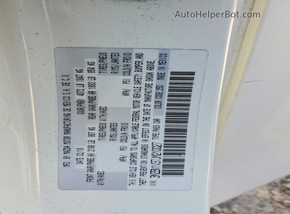 3MZBN1V37JM210027 2018 MAZDA 3 Белый Вид подкапотного пространства