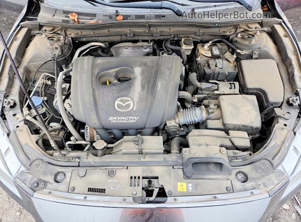 3MZBN1V71HM112799 2017 MAZDA 3 Gray Widok wnętrza z tyłu