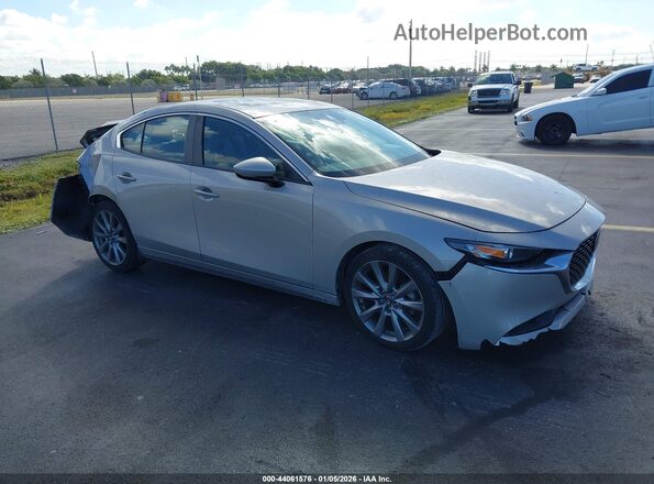 3MZBPACM3PM354768 2023 MAZDA 3 Silver Delantero derecho