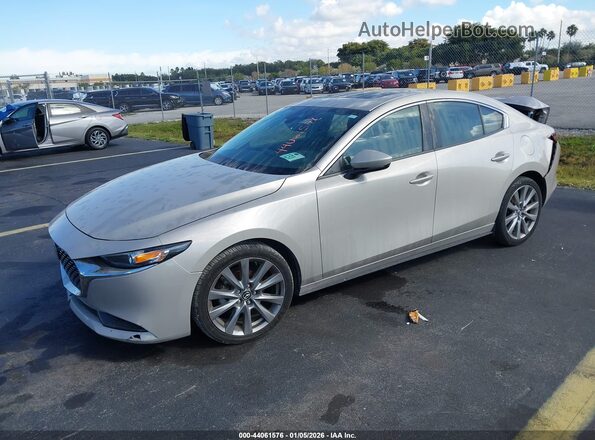 3MZBPACM3PM354768 2023 MAZDA 3 Silver Vista tres cuartos delantera izquierda