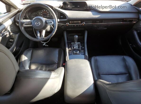 3MZBPAEMXKM102019 2019 MAZDA 3 Красный Вид панели приборов