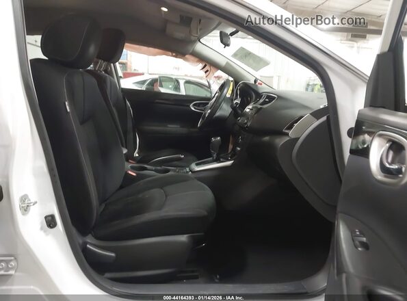 3N1AB7AP2JY212492 2018 NISSAN SENTRA White Vista interior delantera