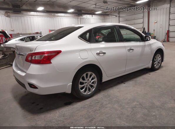 3N1AB7AP2JY212492 2018 NISSAN SENTRA White Trasero derecho