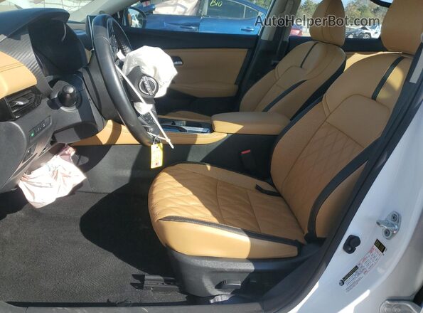 3N1AB8CV9RY319116 2024 NISSAN SENTRA Белый Вид салона спереди