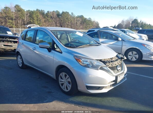 3N1CE2CP5JL352940 2018 NISSAN VERSA NOTE Серебряный Передняя правая четверть