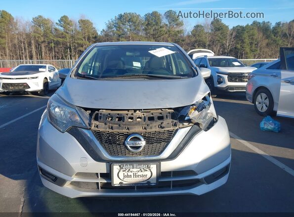 3N1CE2CP5JL352940 2018 NISSAN VERSA NOTE Серебряный Вид щитка приборов