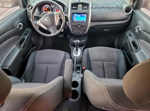 3N1CN7AP4GL831259 2016 NISSAN VERSA Серый Вид панели приборов