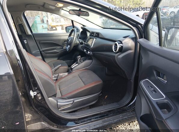 3N1CN8FV2LL816556 2020 NISSAN VERSA Черный Вид салона спереди