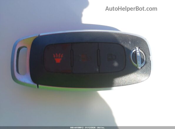 3N1CP5BV3SL482308 2025 NISSAN KICKS PLAY Серый Вид панели приборов