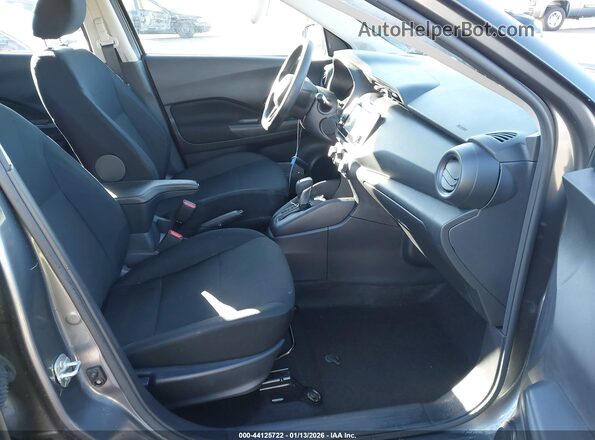3N1CP5BVXSL477218 2025 NISSAN KICKS PLAY Серый Вид салона спереди