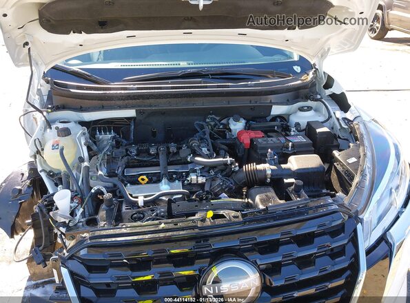 3N1CP5BVXSL500738 2025 NISSAN KICKS PLAY Белый Вид сзади