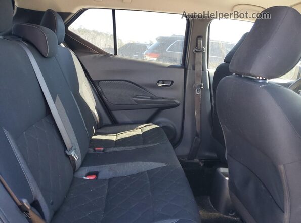 3N1CP5CU6JL515581 2018 NISSAN KICKS Синий Вид задней части салона
