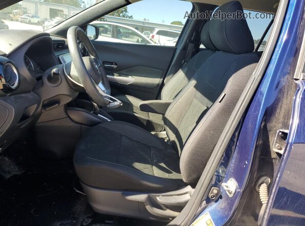 3N1CP5CU6JL515581 2018 NISSAN KICKS Синий Вид салона спереди