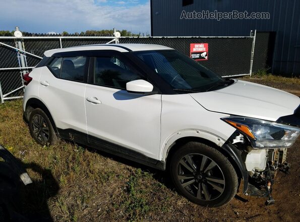 3N1CP5CU6KL526713 2019 NISSAN KICKS White Front right
