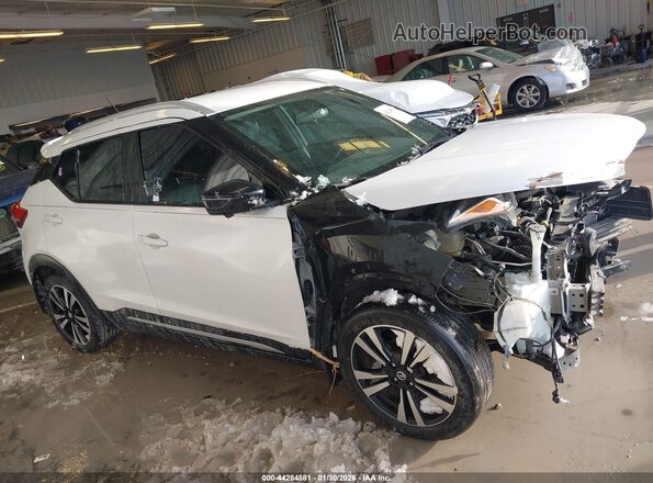 3N1CP5CU9KL493318 2019 NISSAN KICKS Белый Панорамный вид салона 360°