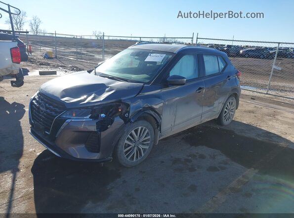 3N1CP5CV0RL550380 2024 NISSAN KICKS Gray Vista tres cuartos delantera izquierda