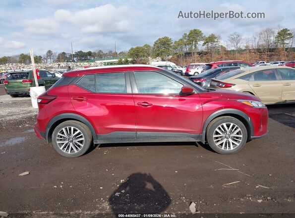 3N1CP5CVXNL516490 2022 NISSAN KICKS Красный Вид задней части салона