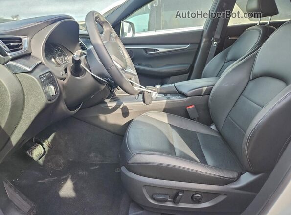3PCAJ5JR6PF105228 2023 INFINITI QX55 Белый Вид салона спереди