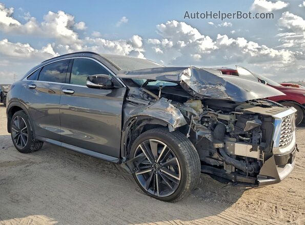 3PCAJ5JR9PF123013 2023 INFINITI QX55 Серый Передняя правая четверть
